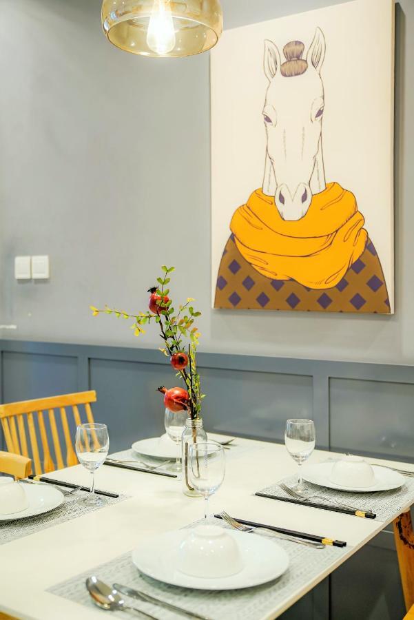 Mott Haven Apart - Vinhomes Central Park, Landmark 81 Area & Ice Rink โฮจิมินห์ซิตี้ ภายนอก รูปภาพ